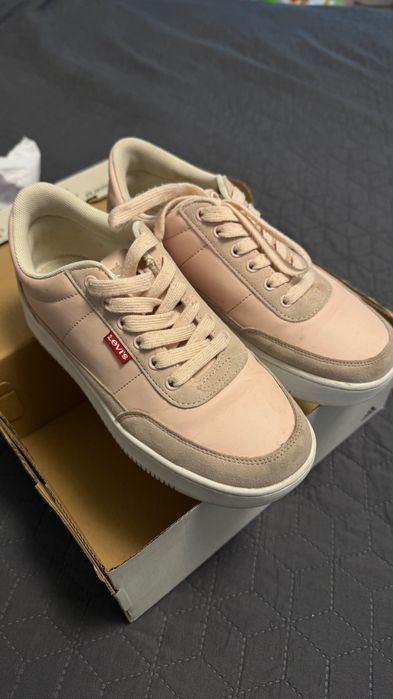 Кросовки кеды Levis 38 размер