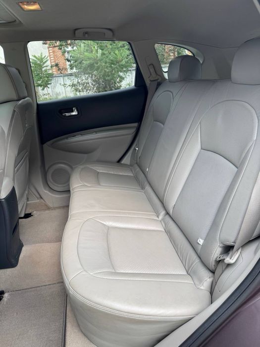 Продаж авто Nissan Rogue