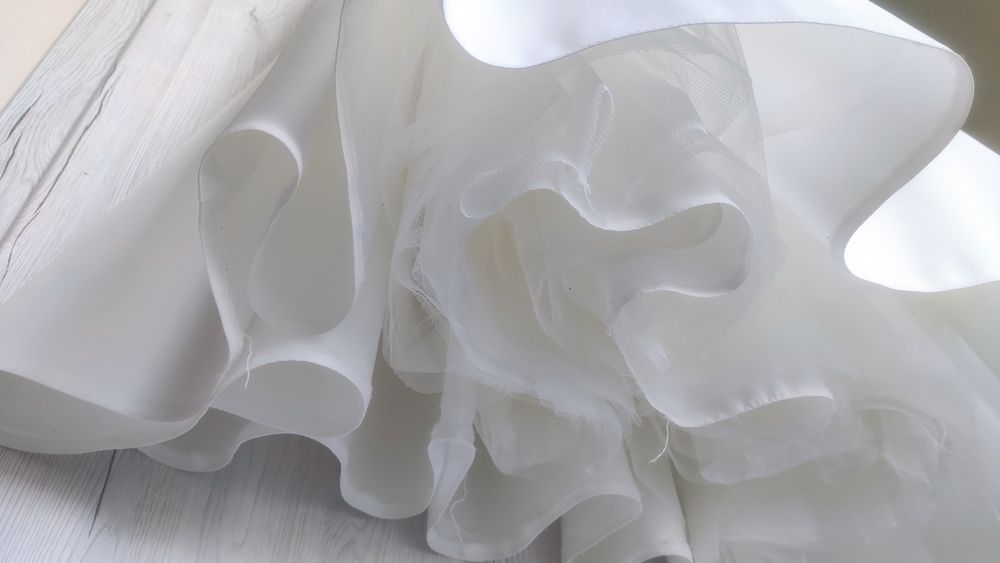 Suknia ślubna śmietanka 34/36 + pokrowiec