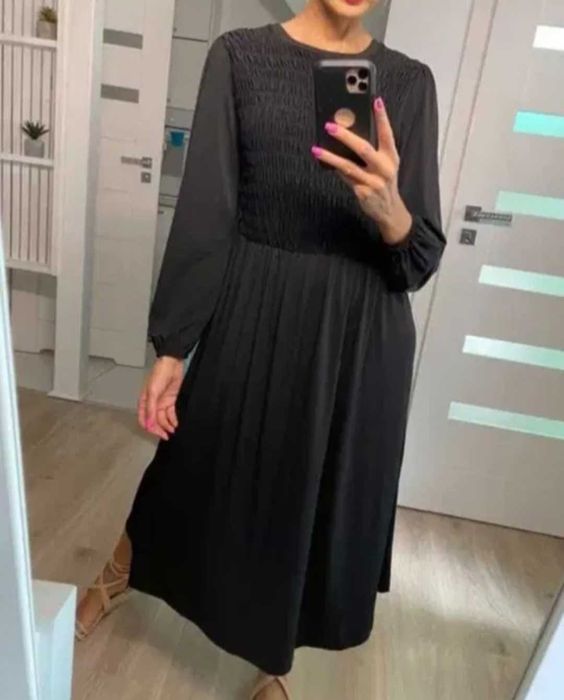 Zara czarna dluga elegancka sukienka