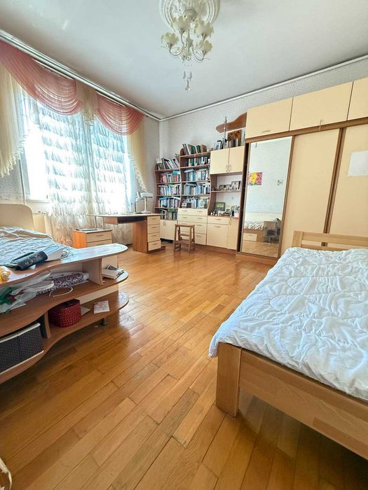 Продается просторный двухэтажный дом в Одессе (Черноморка) / Просторий двоповерховий будинок в Одесі (Чорноморка).