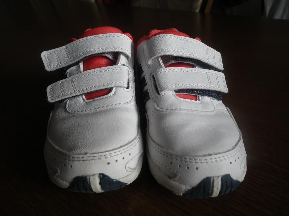 Buciki Adidas r 23