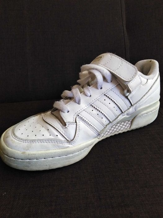 ADIDAS. Buty damskie.