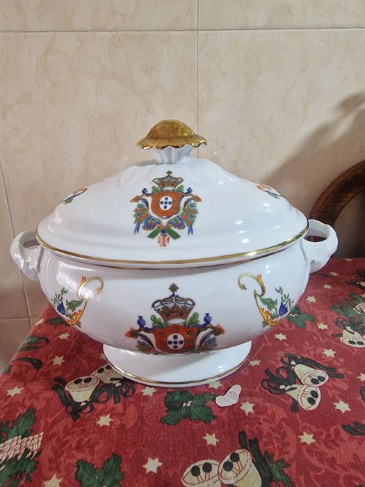 Sopeira clássica com travessa nova