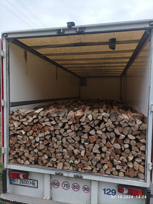 Продам дрова дуб,акація,ясен,клен,берест.