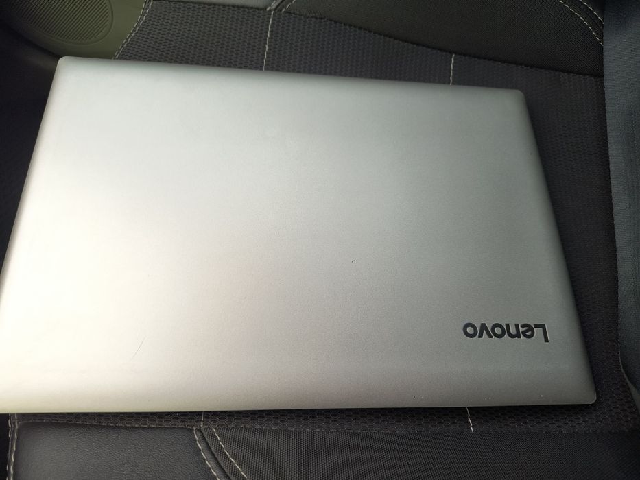 Lenovo IdeaPad 320-15AST