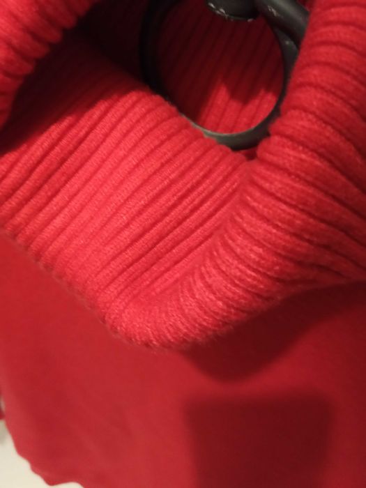 Водолазка Червона