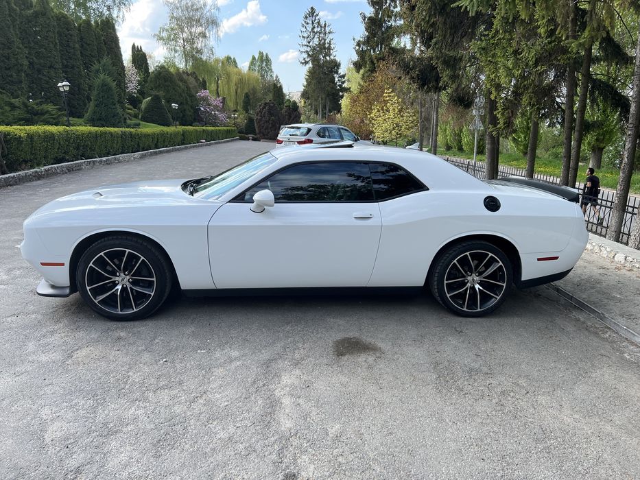 dodge challenger 3.6 SXT plus blacktop 2019