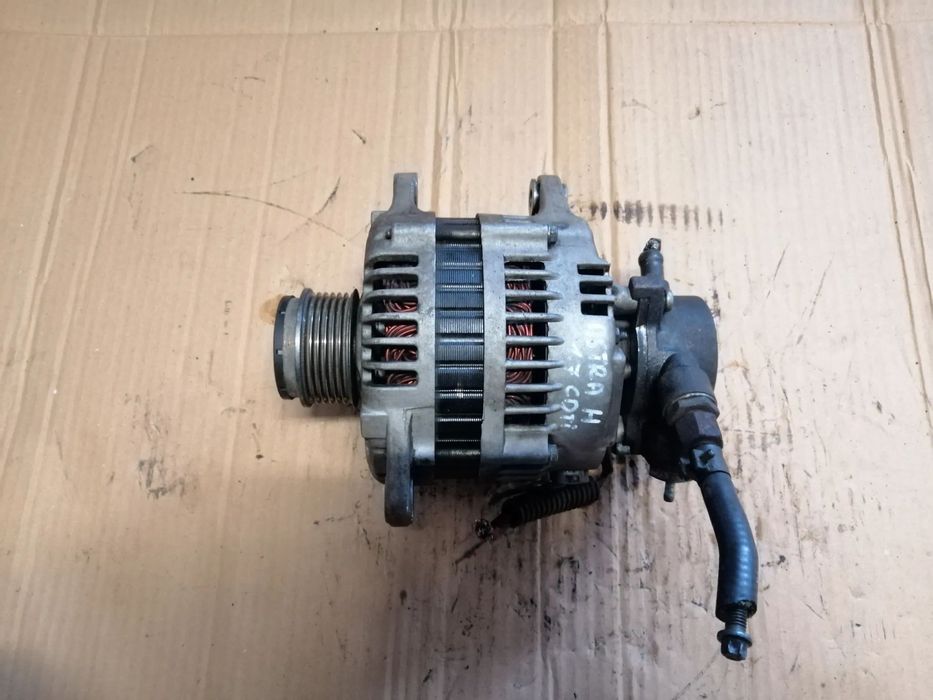 Opel Astra Corsa Meriva 1.7 CDTi DT alternator+pompa Vacu