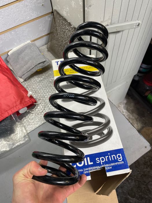 Передня пружина SsangYong Rexton, Actyon, Kyron