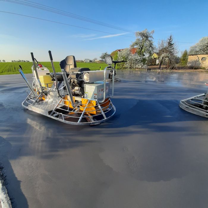 Posadzki przemysłowe, fundamenty pod halę.