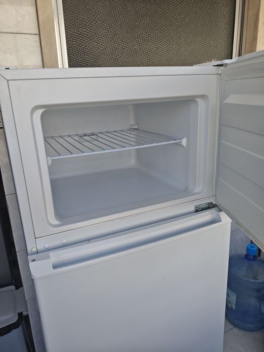Frigorífico Teka/ 204L de capacidade total