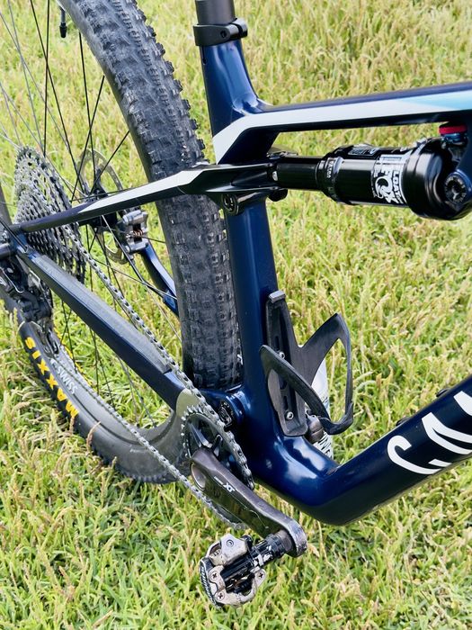 Canyon Lux CF 7 Alpecin-Fenix | Tamanho S | Carbono | Full Suspensão