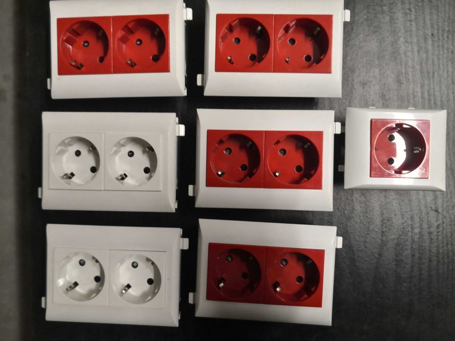 6 tomadas duplas e 1 single "Legrand"