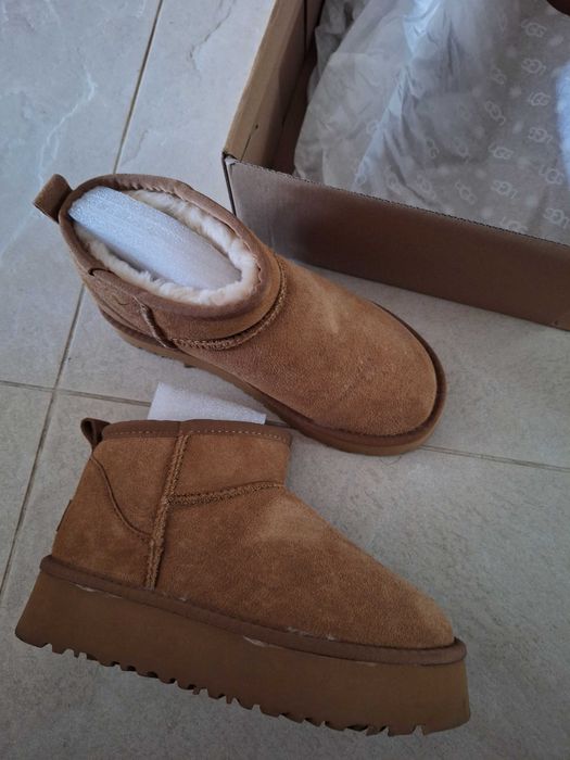 UGG platform mini. 38
