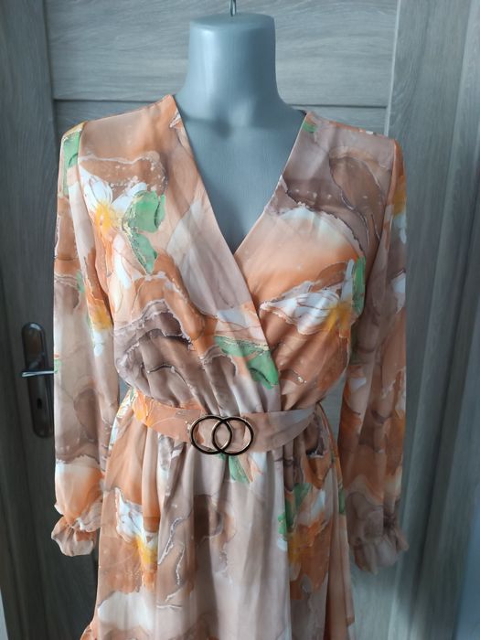Nowa sukienka w kwiaty Made in Italy