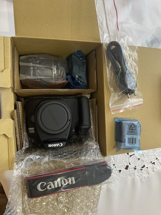 Canon EOS 2000D kit новий, запакований