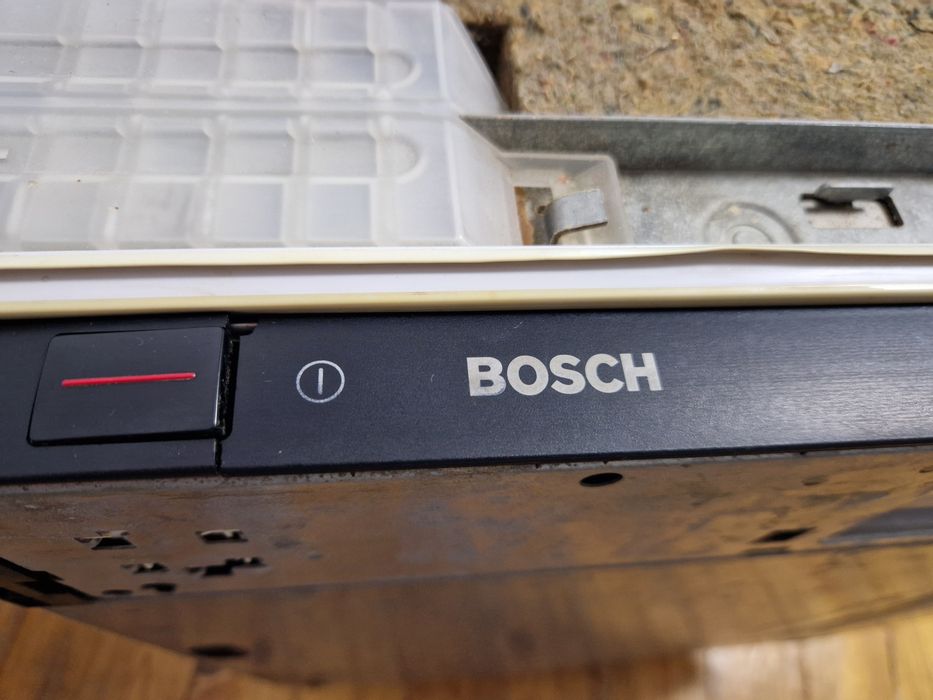 Вбудована посудомийна машина BOSCH 60