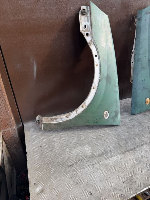 Крыло Опель комбо с opel combo c год 2003