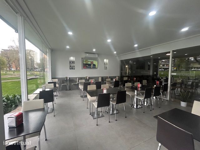 Vende-se trespasse - espaço comercial destinado a restauração