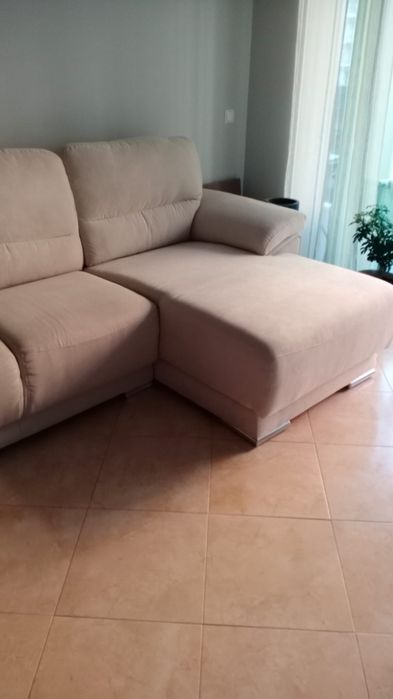 Sofá côr bege como novo