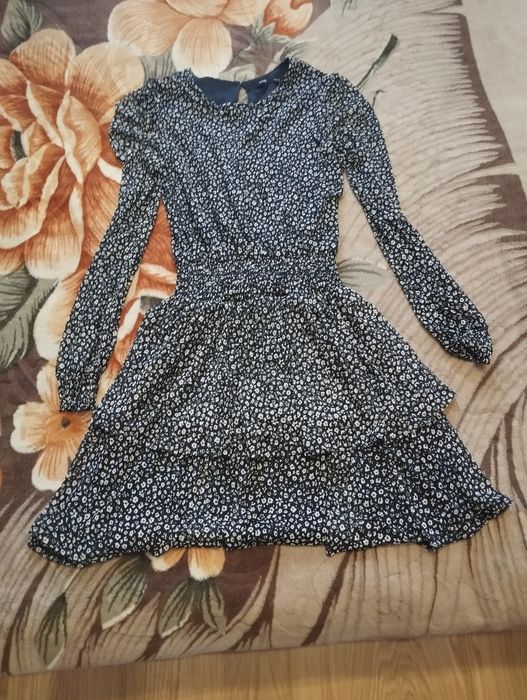 Продаю дуже гарну сукню