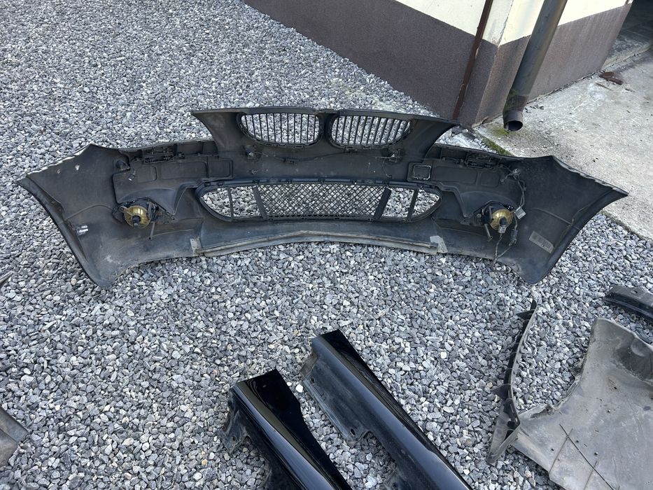 Mpakiet przod tyl progi bmw e60 CZARNY schwarz 2 668 prawie jak Black Sapphire 475/9 WYSYLKA duzo zdjec