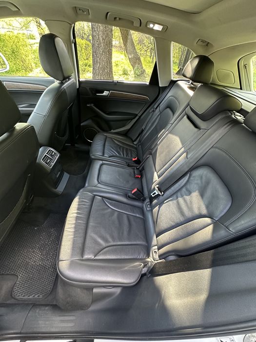 Audi Q5 8r hybrid quattro