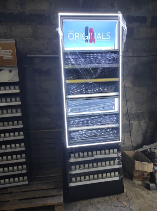 Сигаретный шкаф бу