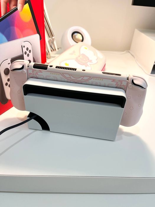 Nintendo Switch OLED + acessórios