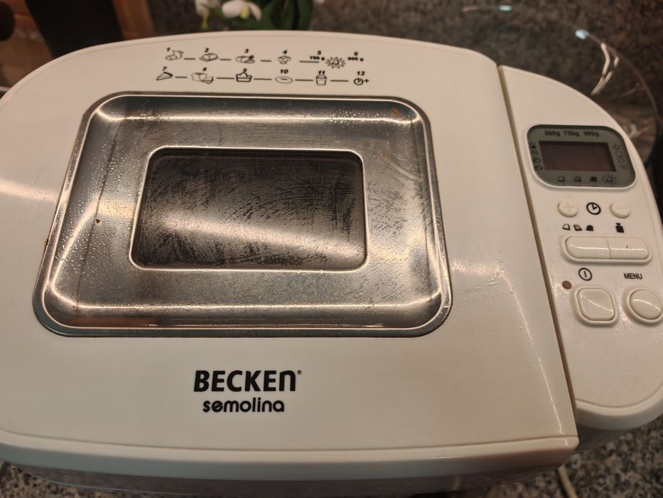 Maquina de pão Becken Semolina