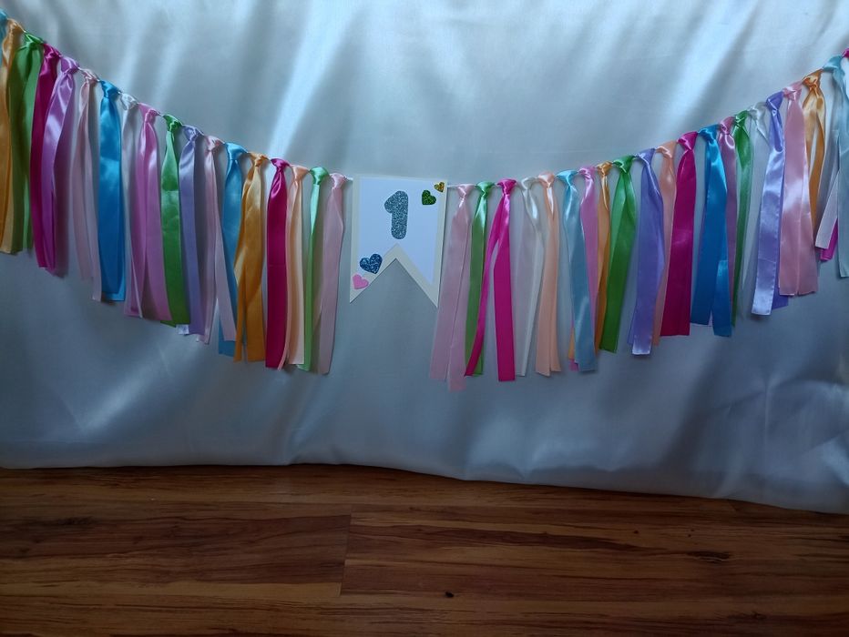 Girlanda urodzinowa pastelowa na roczek, urodzinki