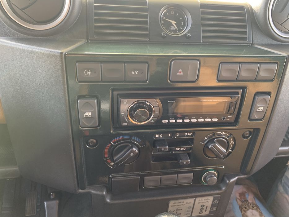 Land Rover Defender TD4