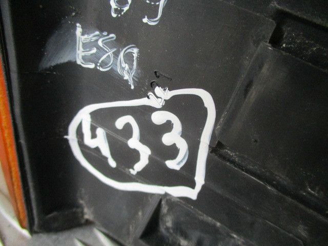 Pisca frente esquerdo VOLKSWAGEN Passat (32B)