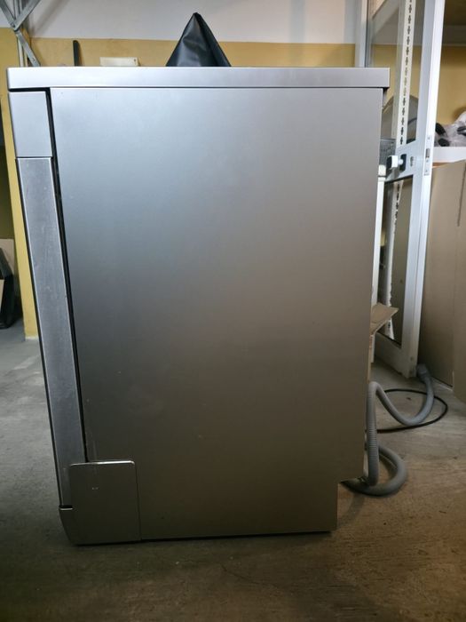 Hotpoint Ariston máquina lavar loiça
Modelo: HFO 3032 W C X