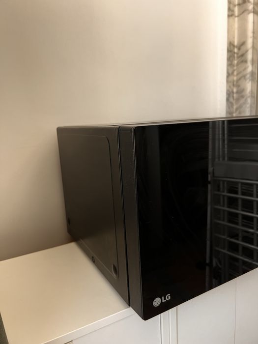 Forno Microondas LG Smart Inverter