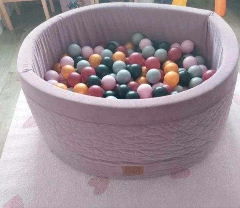 Basen z kulkami