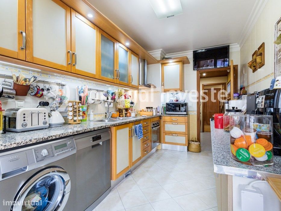 Excelente apartamento T3 numa zona de grande nome e de varios servi...