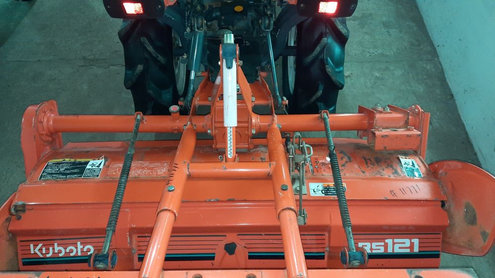 Трактор КУБОТА. 2003р. СВІЖОПРИВЕЗЕНИЙ. Ідеальний стан.