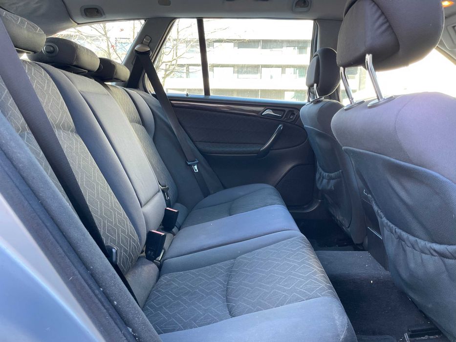 Mercedes Benz C220 CDI Automática