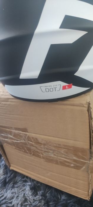 Kask ochronny Fox