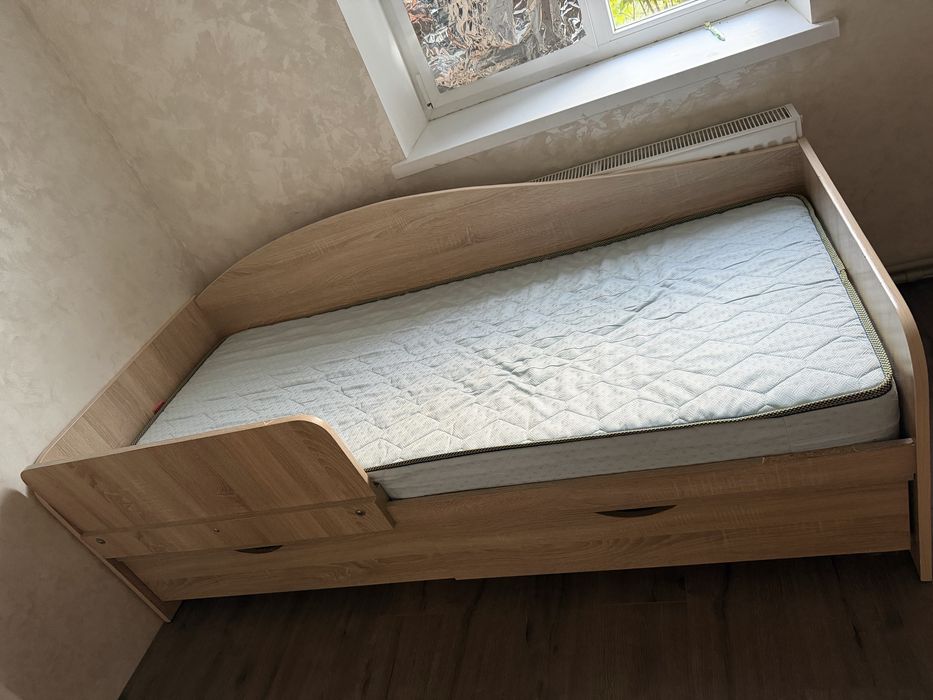Ліжко підліткове