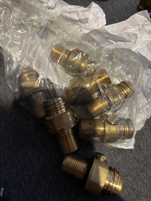 Zawory do butli  typu sodastream