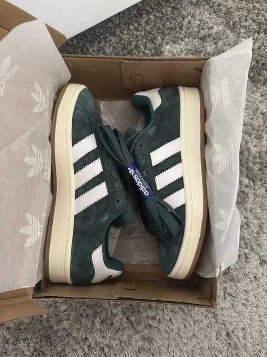 Ténis Adidas Campus verde (42)