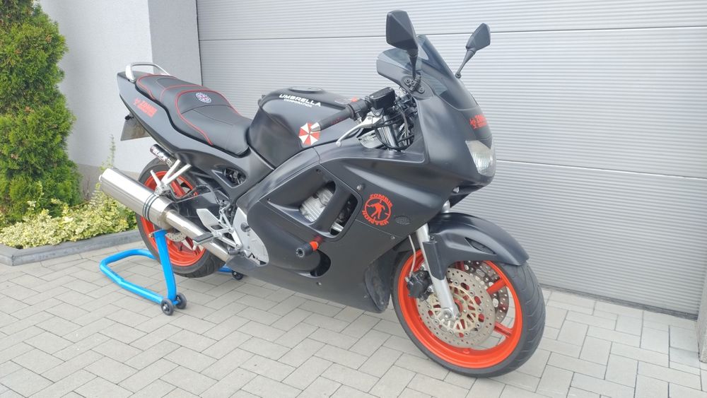 Honda CBR 600 F3 PC31
