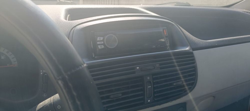 Fiat Punto — fotografia 6