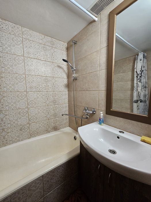 Оренда двухкімнатної квартири  на Богунії.На 1-3 міс