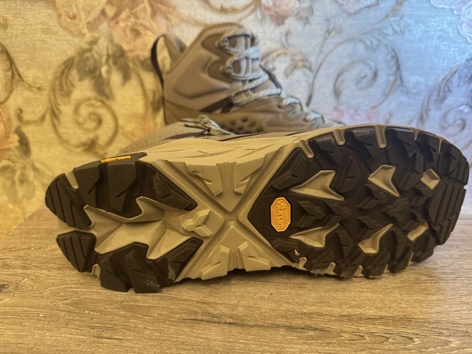 Ботинки HOKA еврозима 44(28)