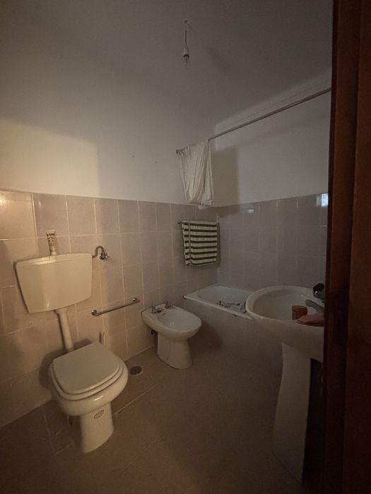 Casa r/c e primeiro andar, Rosmaninhal 30,000€