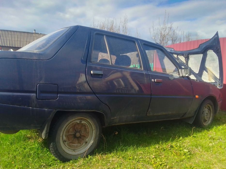 Продам таврію...